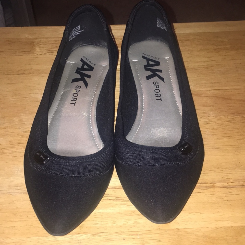 Dress flats